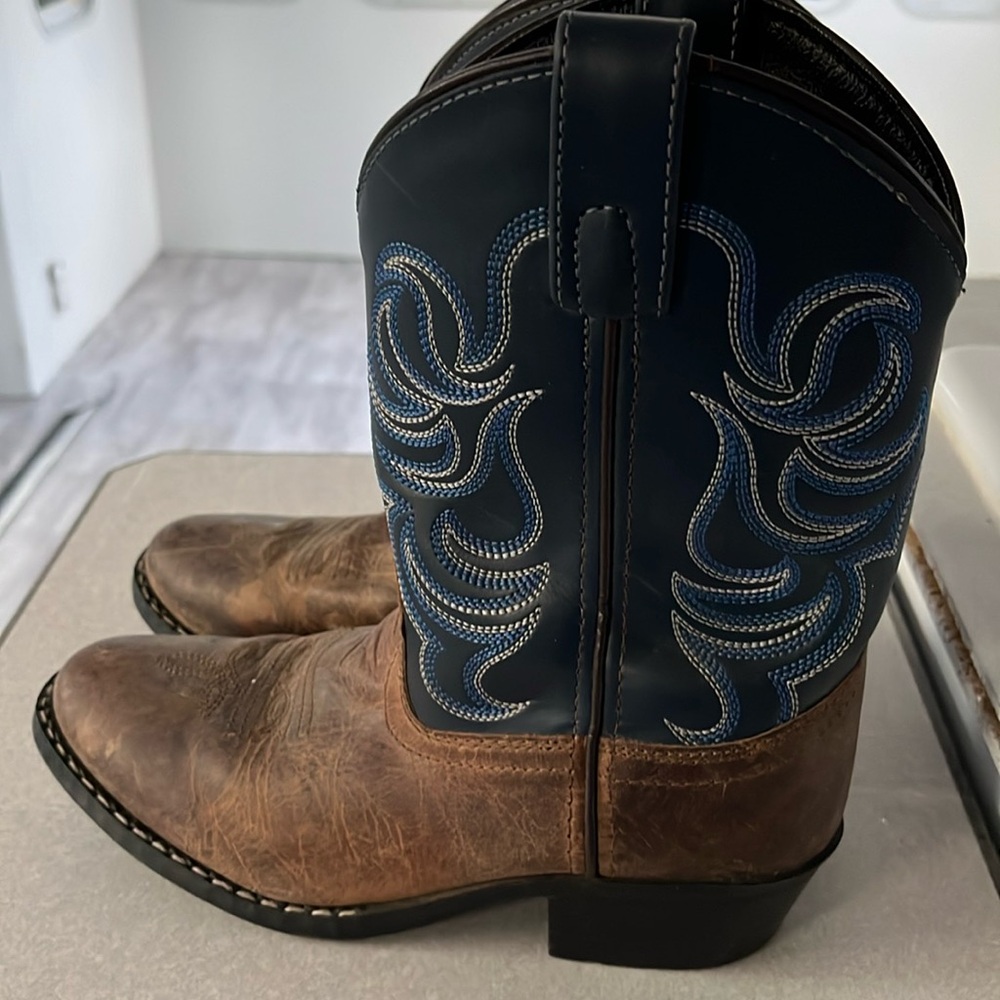 Cody James cowboy boots